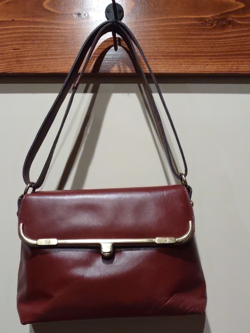 Leather Shoulder Bag in Burgundy Purse Handbag
